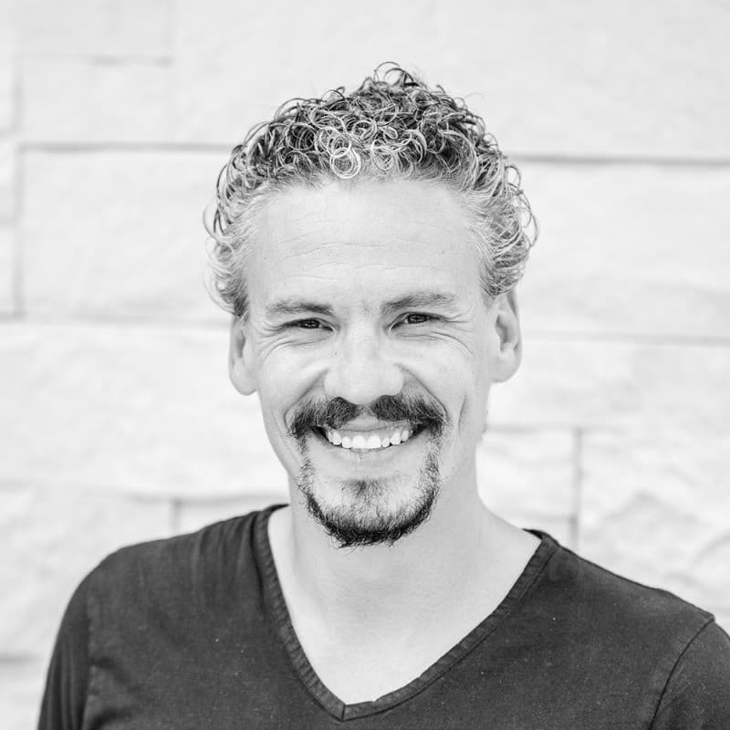Lance Cayko on the Thinking Outside Your Brain with AI podcast