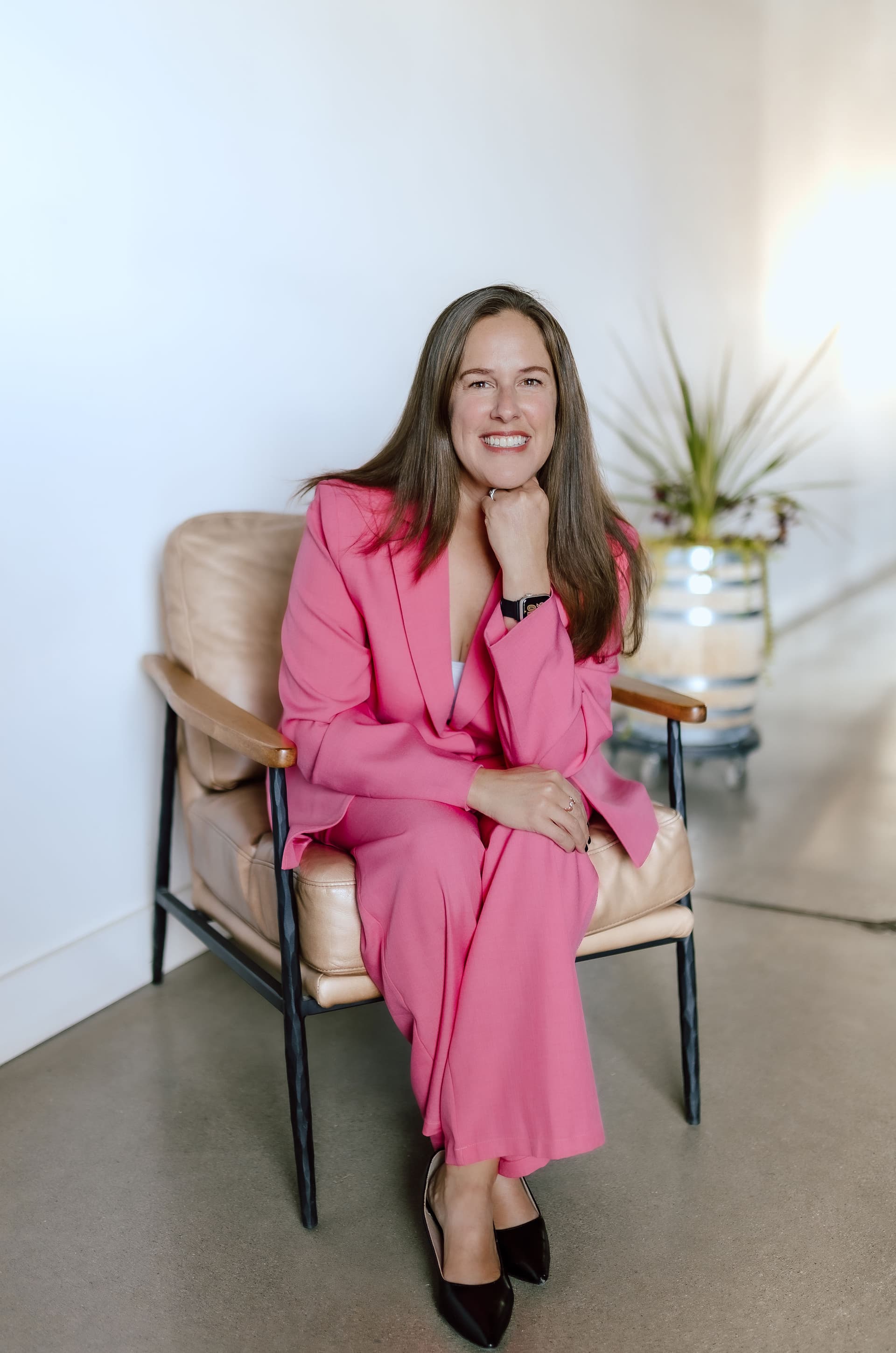 Kelly Schuknecht on the Thinking Outside Your Brain with AI podcast